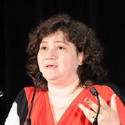 Garine Papazian-Zohrabian, conférencière professeure agrégée à l'Université de Montréal