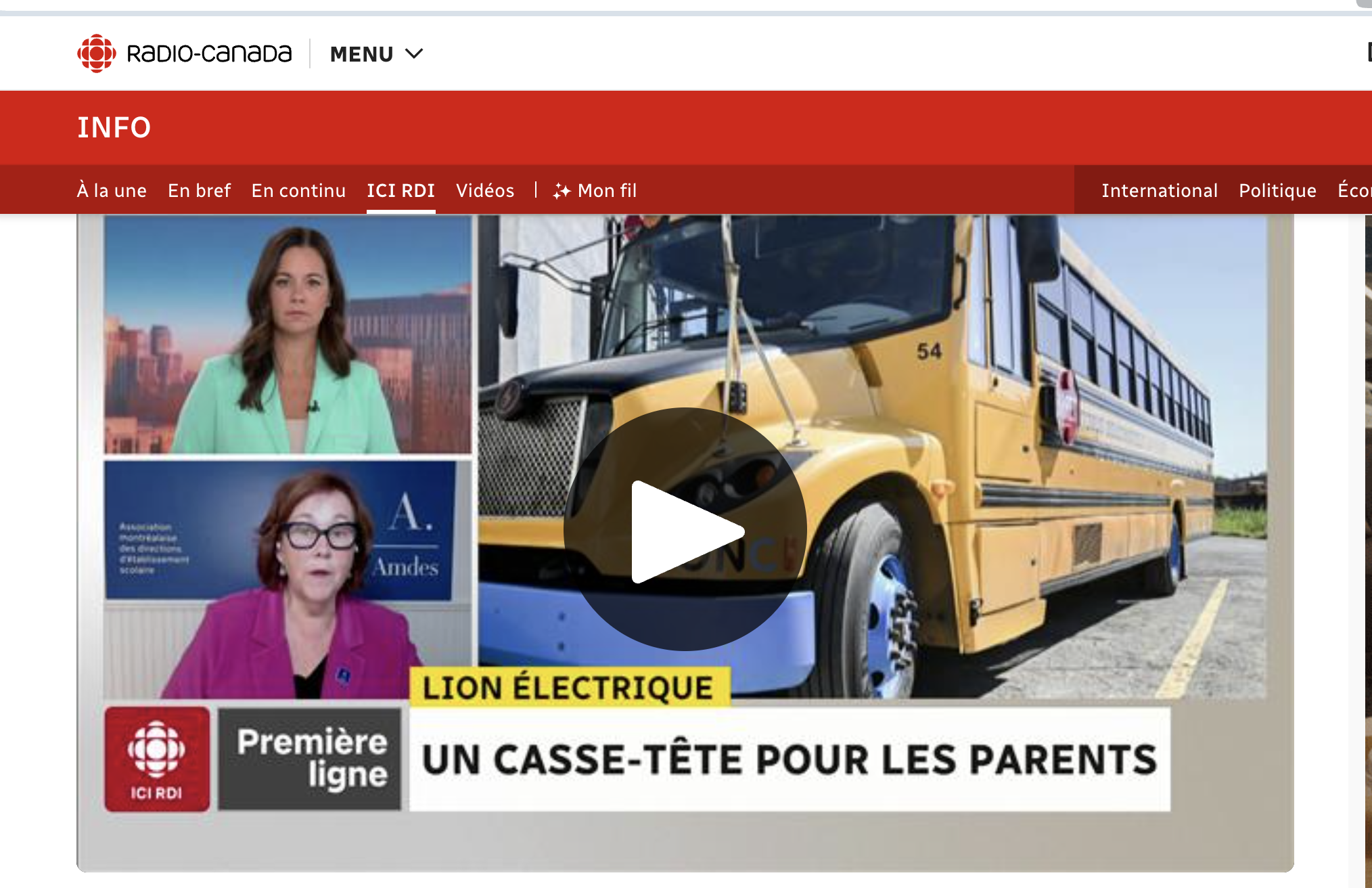 Autobus scolaires à l'arrêt : tout un casse-tête pour les parents